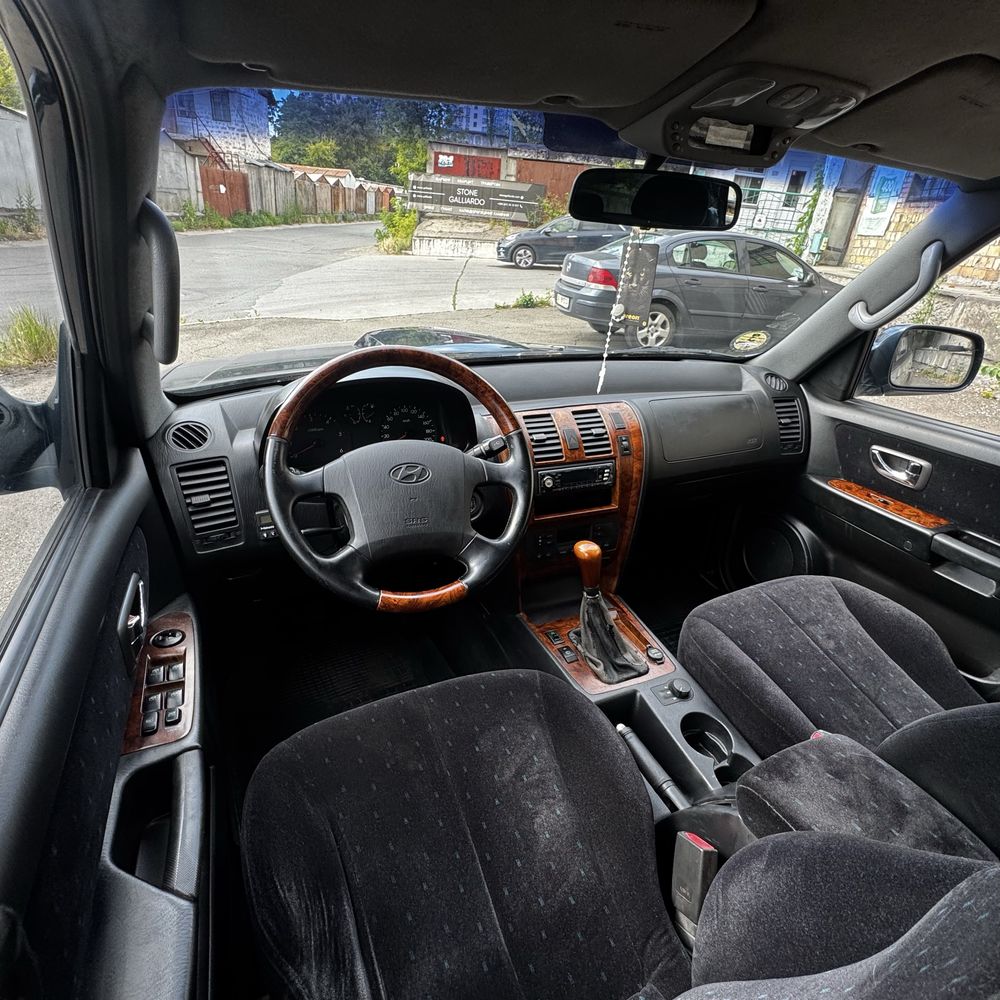 Hyundai Terracan 2.5 4х4 механіка