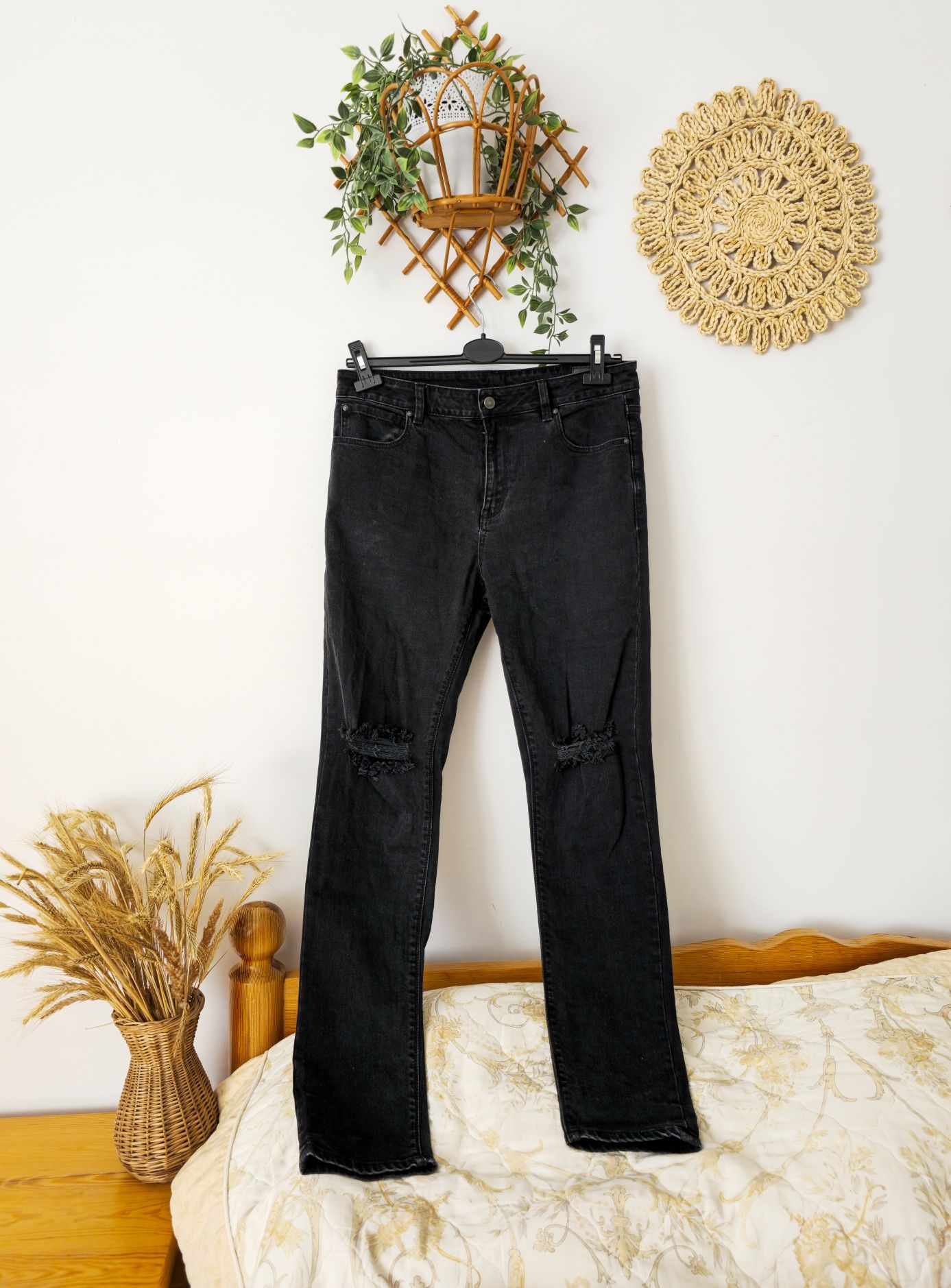 Czarne spodnie jeansy ASOS dziury na kolanach, wysoki stan, L XL