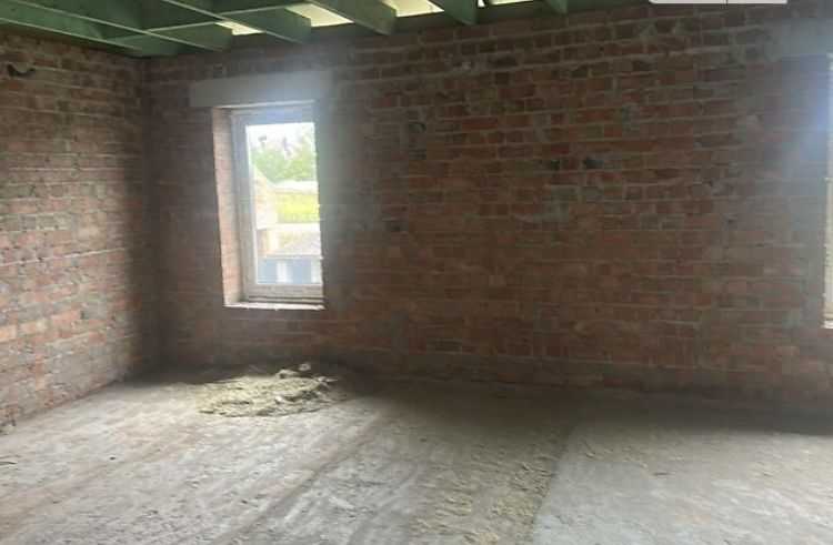 Продається будинок, Байківці