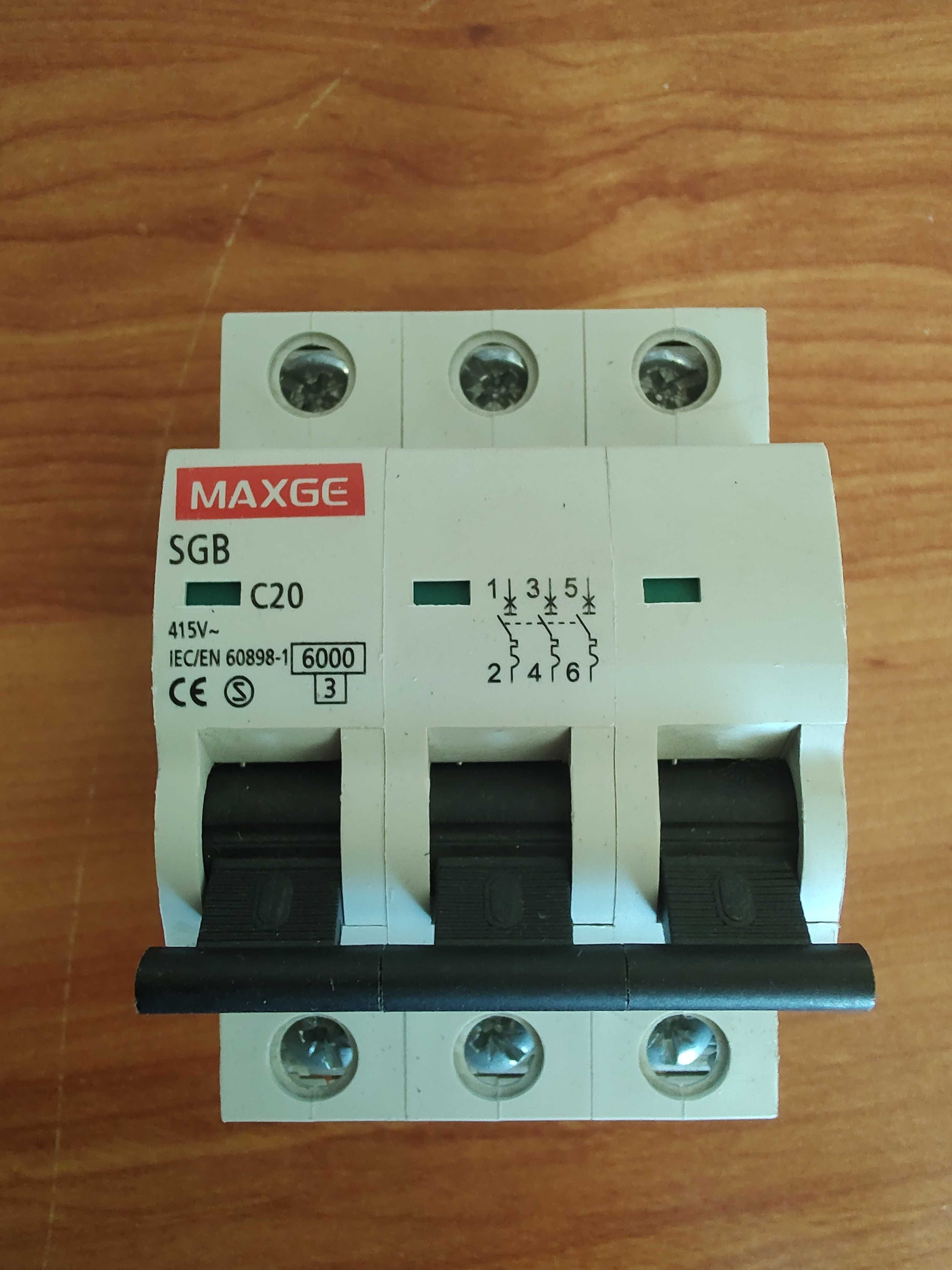 MaxGe 5GB C20 Disjuntor  / Interruptor 3 Polos Trifásico