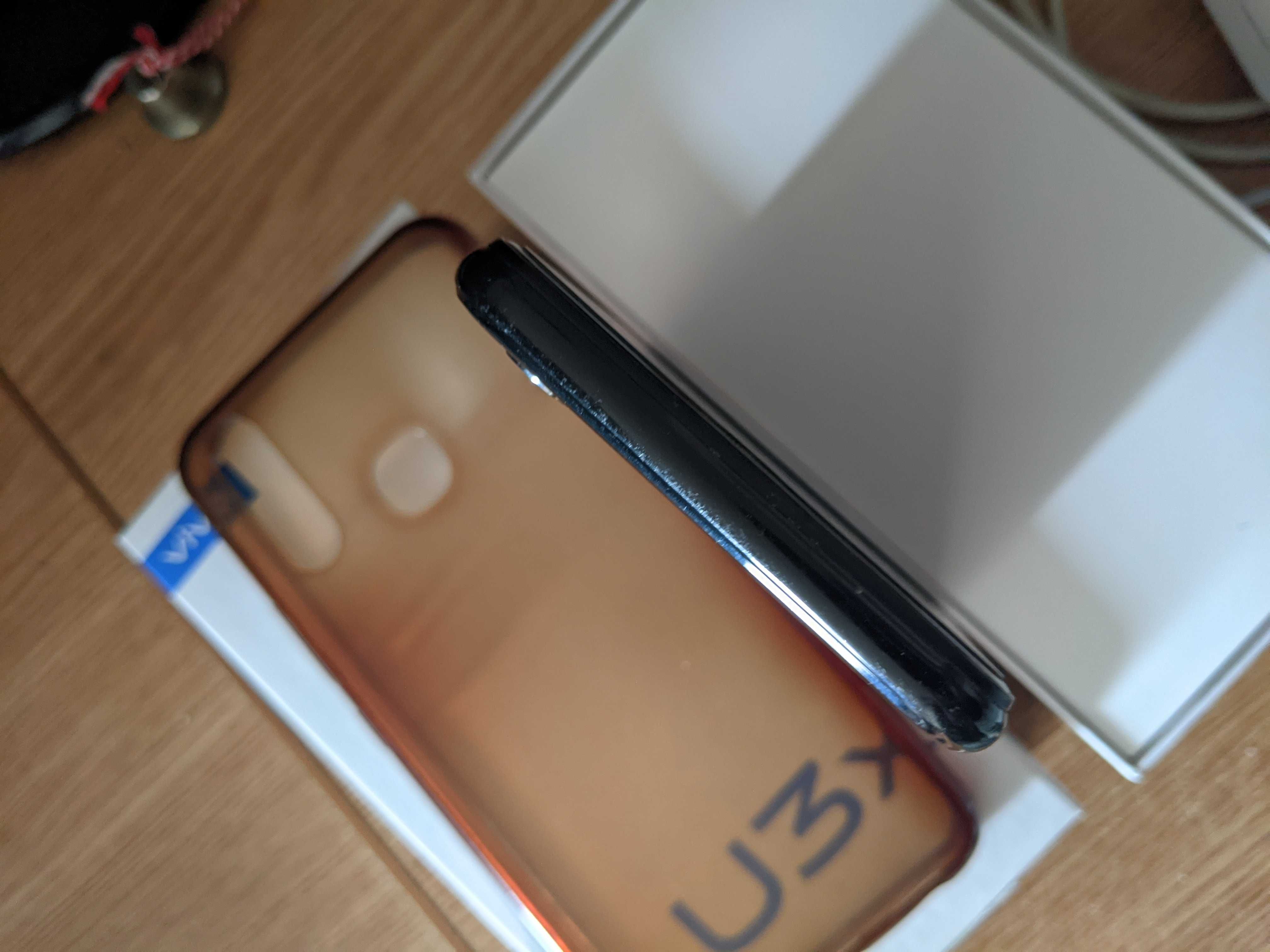 Продам телефон Vivo U3X