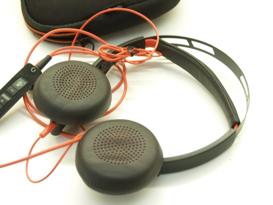 Навушники Plantronics Poly BlackWire C5220 2шт за ціною одних