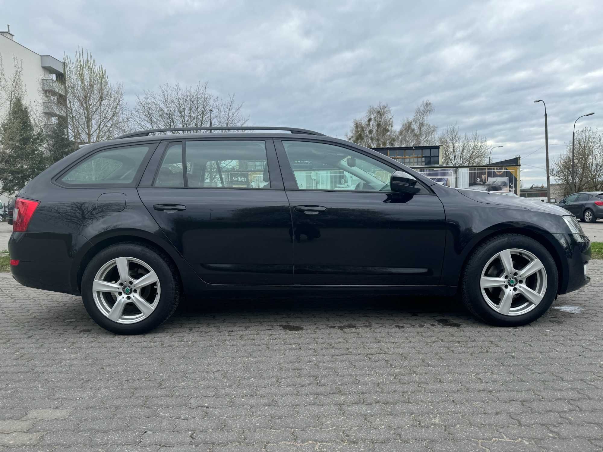 Perfekcyjna Skoda Octavia NAVI HAK Lift.