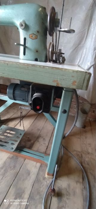 Швейна машинка промислова