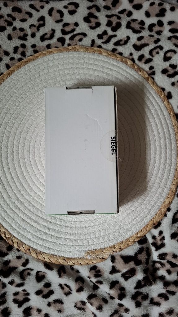Merten, System M - zestaw Radia DAB+ Bluetooth z głośnikiem