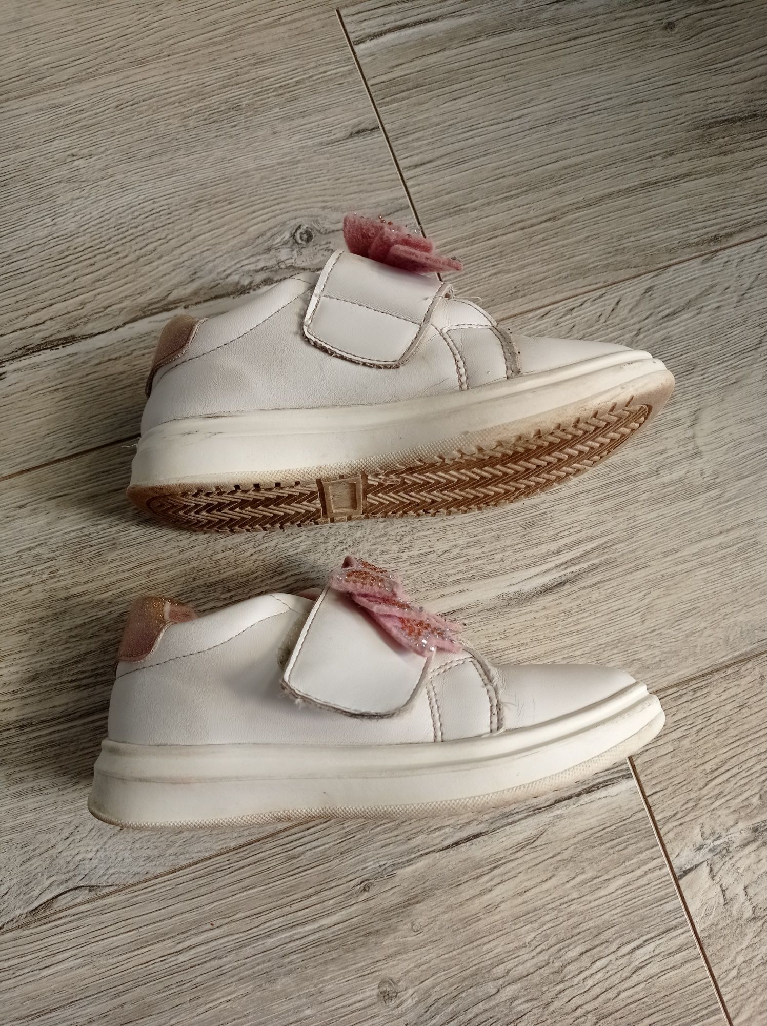 Buty sportowe półbuty 26