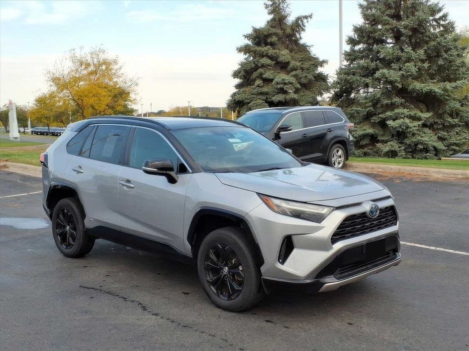 Toyota RAV4 Hybrid XSE      2023