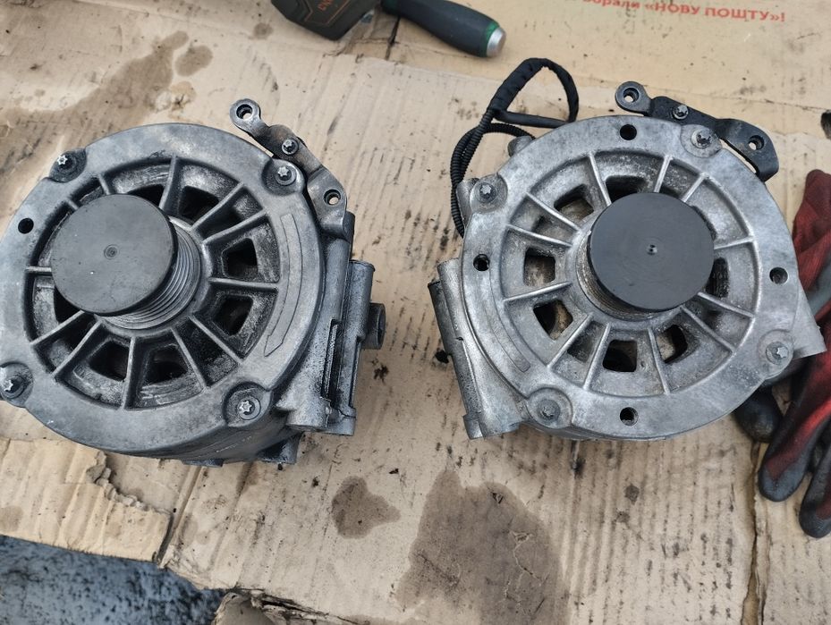 Генератор Mercedes C-Class (W203)/Mercedes E-Class (W210) 2,2-2,7 CDi