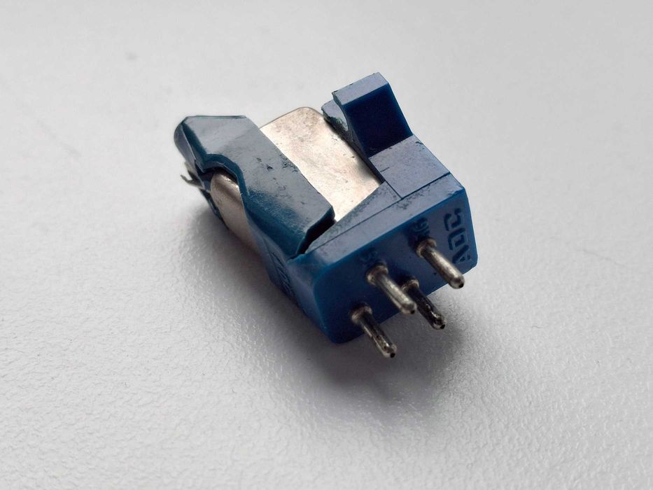Головка звукоснимателя ADC K9 (made in USA)  ( сломана игла !)