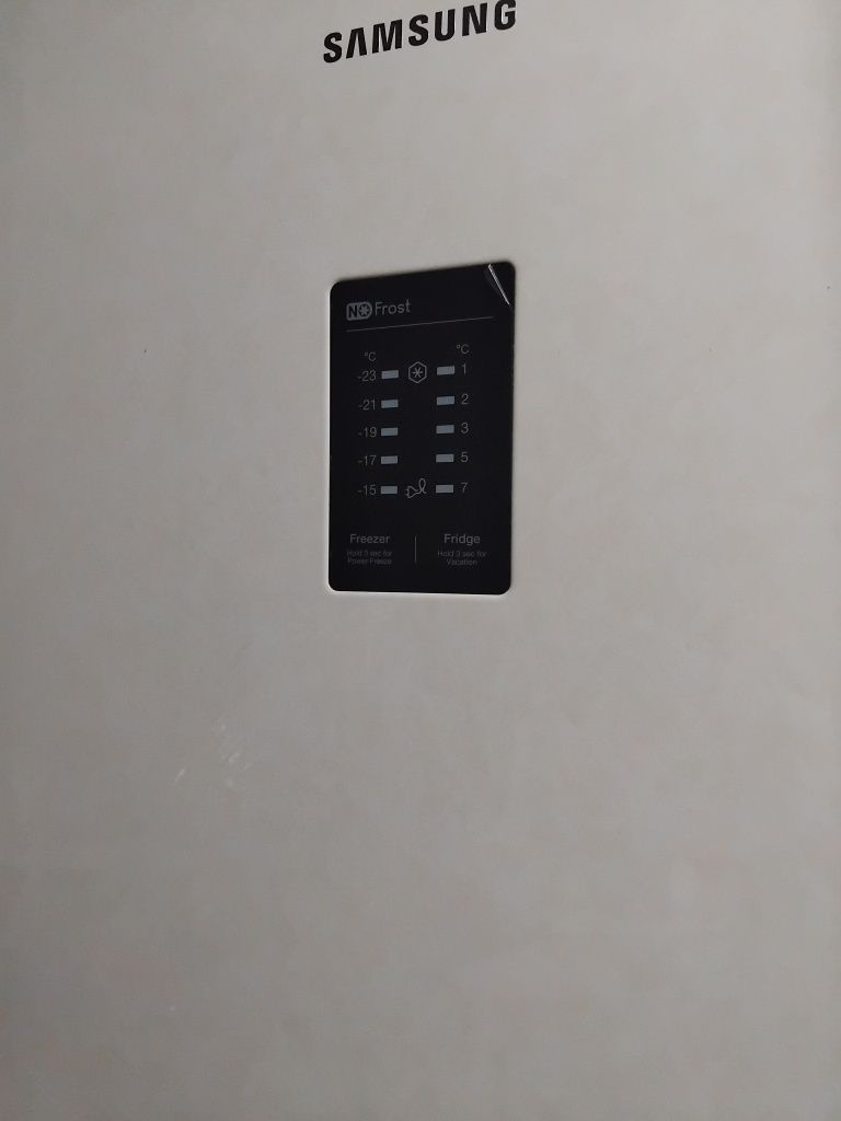 Lodówka Samsung no Frost beżowa