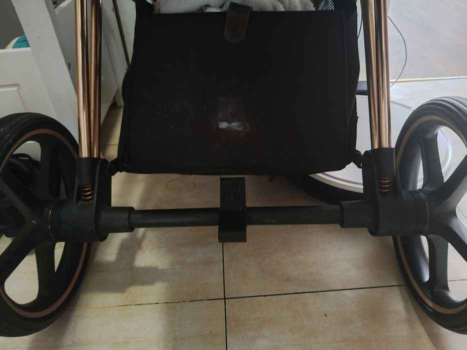Wózek cybex priam Platinum spring blossom dark i fotelik Avionaut