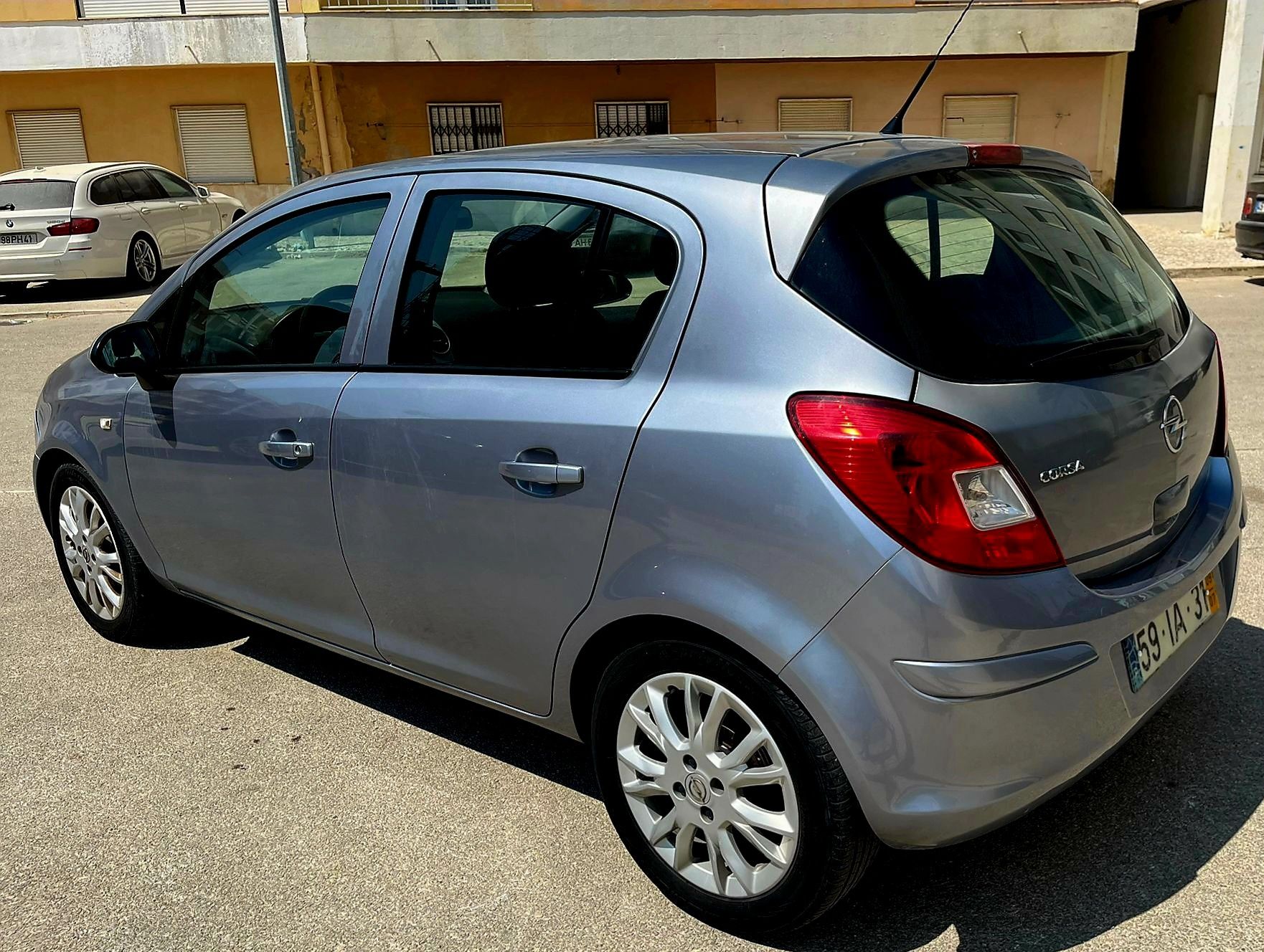 Opel corsa 1.2 120.000km 2009