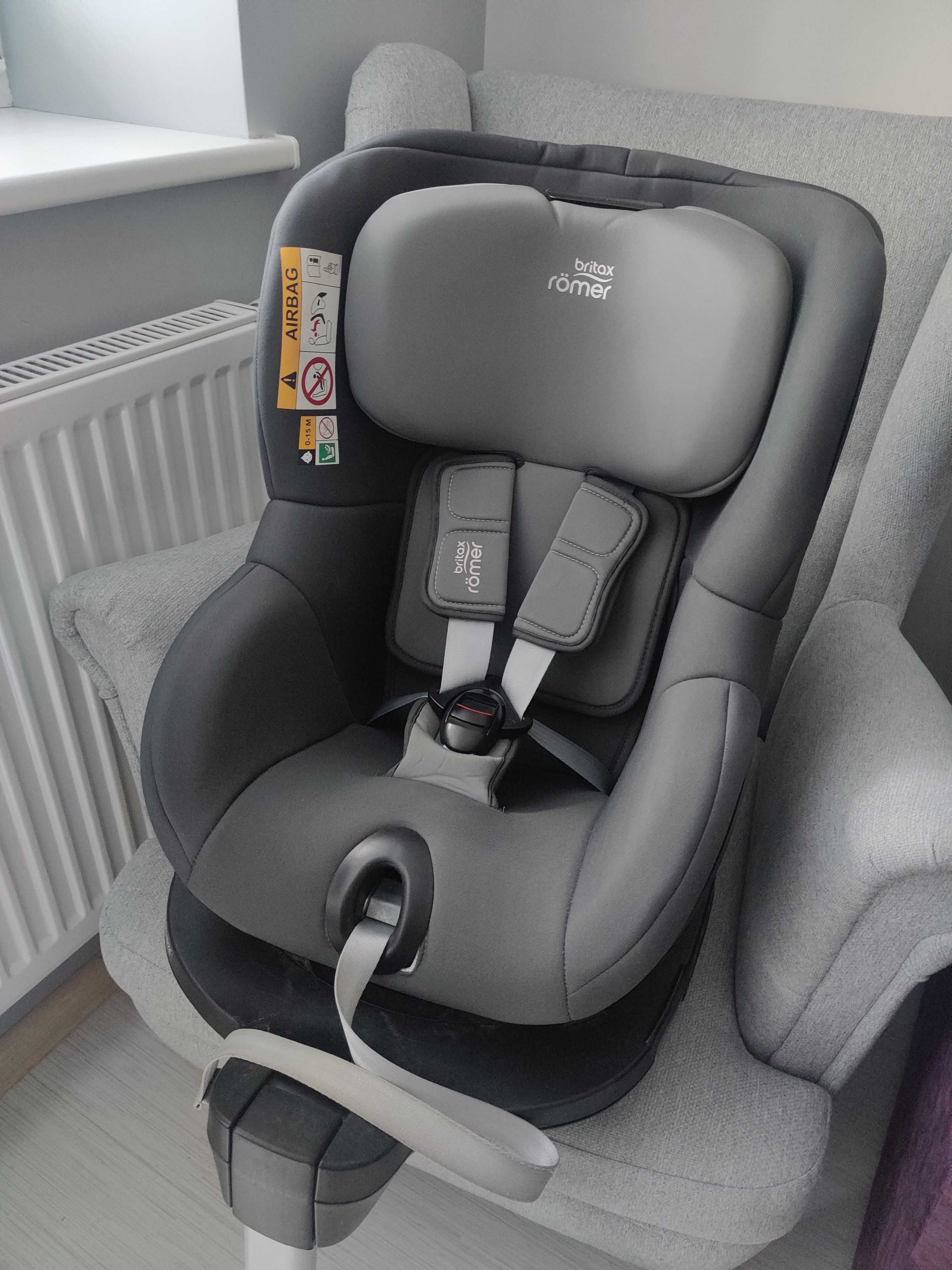 Fotelik obrotowy Britax Romer Dualfix M I-size + wkładka aeromoov