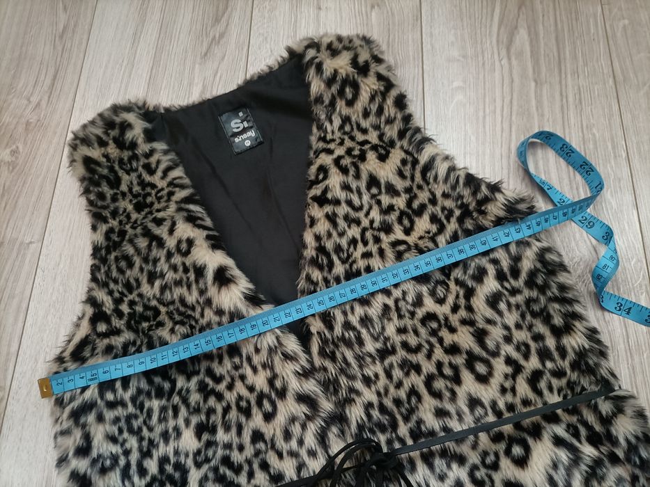 Nowe futerko damskie w panterkę Sinsay (rozmiar M)