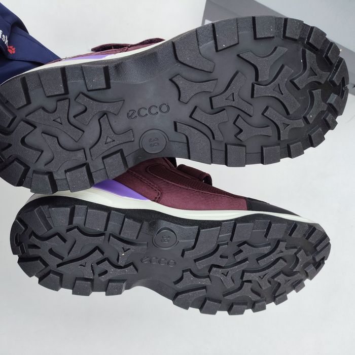 Зимові дитячі ботінки ессо нові 39 р чоботи черевики snow  mountain