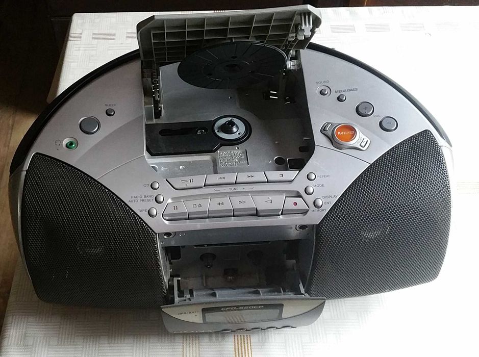 SONY CFD-S20CP radiomagnetofon