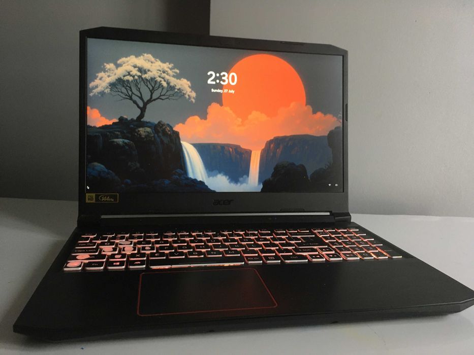 Acer Nitro 5 AN515-55 | RTX2060 | I5 10300H | 16 GB RAM | 512 GB NVME