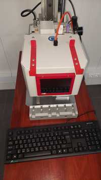 Máquina de micropercursão