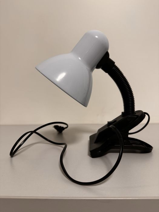 Лампа настільна на прищепці