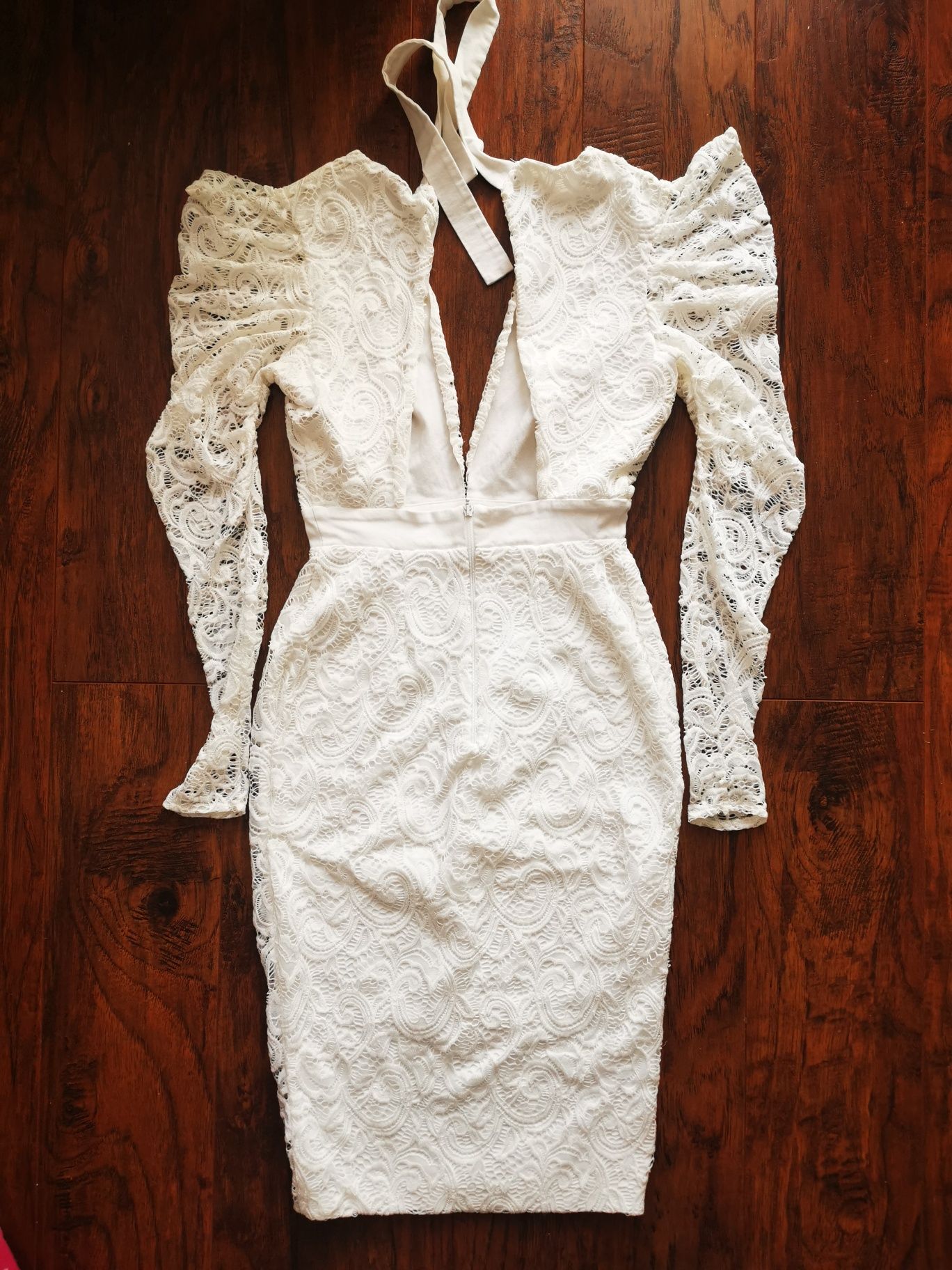 Biała koronkowa sukienka rozmiar 36
