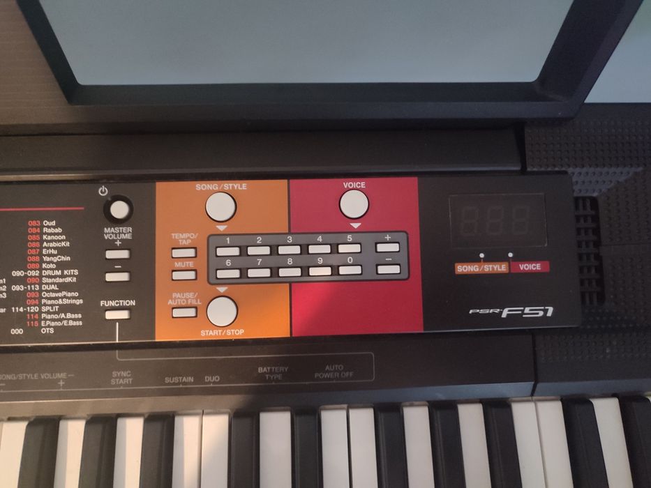 Keyboard Yamaha PSR-F51