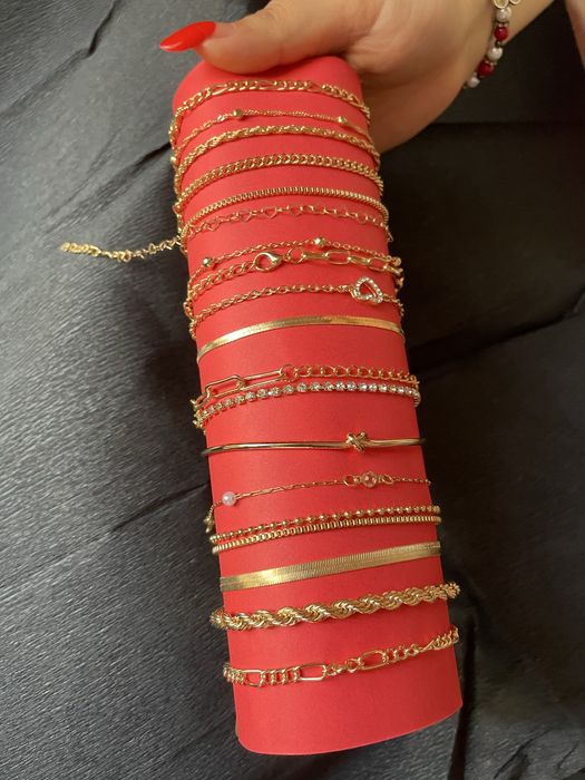 Vendo pulseiras  para mulher