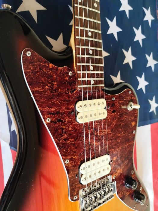 Squier Vintage Modified JAGMASTER Sunburst ( jaguar, jazzmaster )