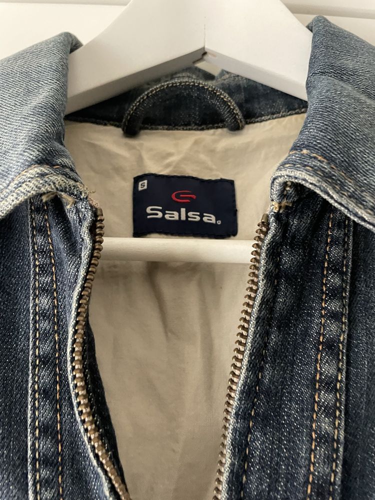 Blusão de ganga salsa