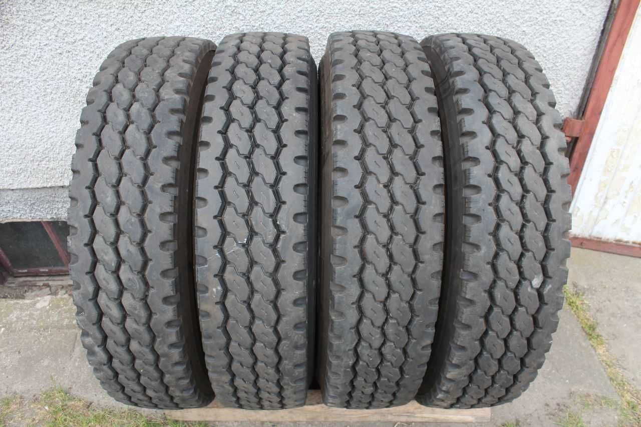 4x Bridgestone M840 10R22,5 10 R 22,5 10R22.5 15 mm