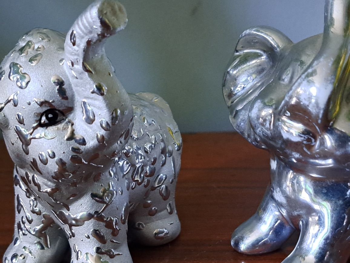 Słoniki  w kolorze srebrnym - figurki ceramiczne