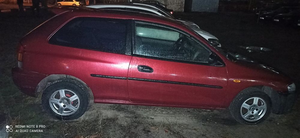 Мазда 323 продам