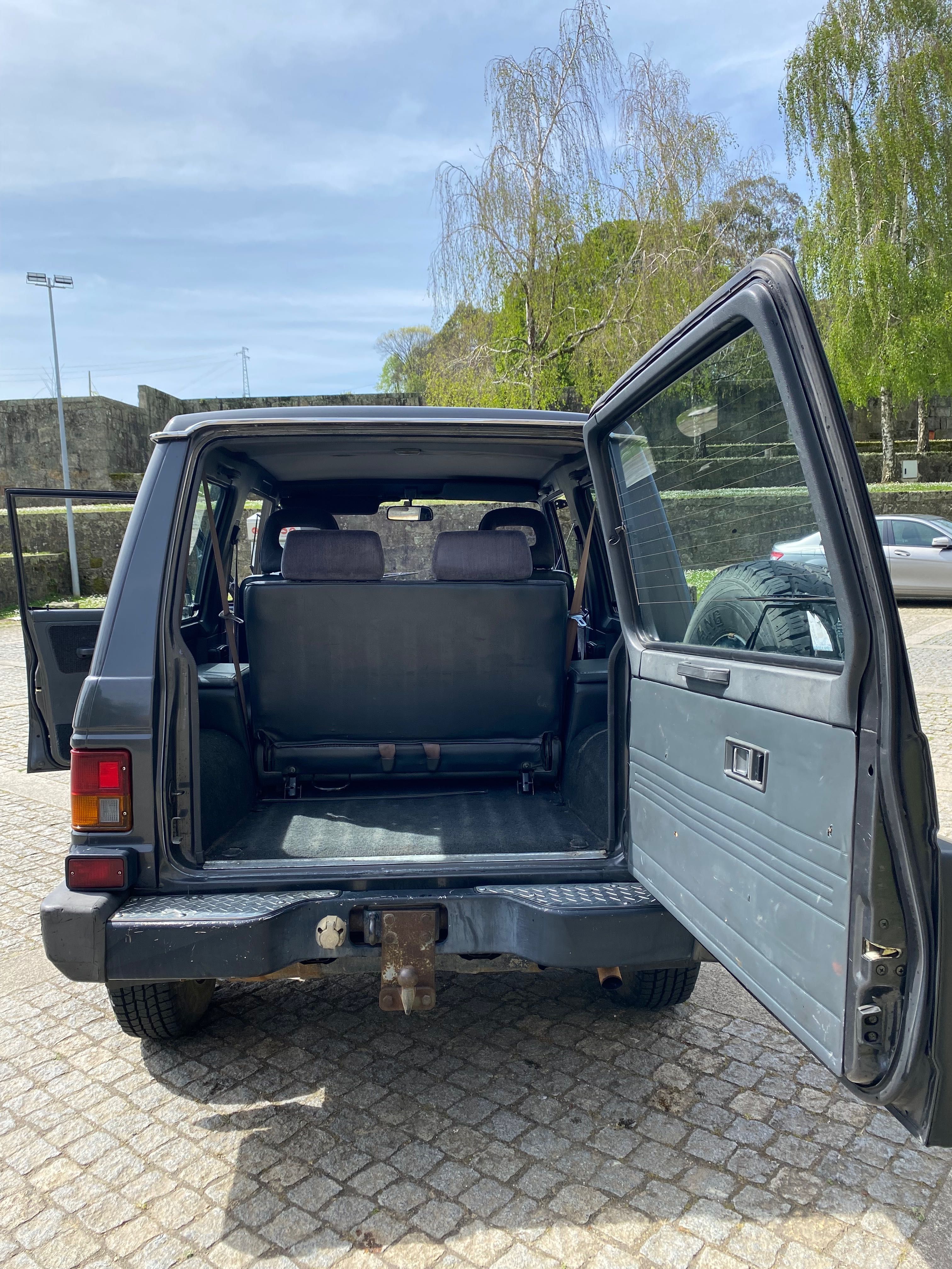 Mitsubishi pajero mk1 2.5