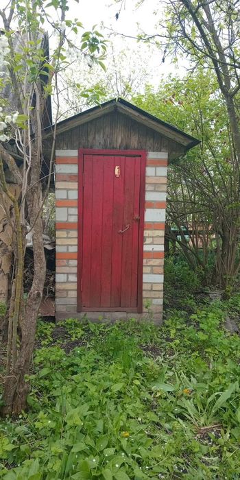 Продаю будинок хату з садом та огородом