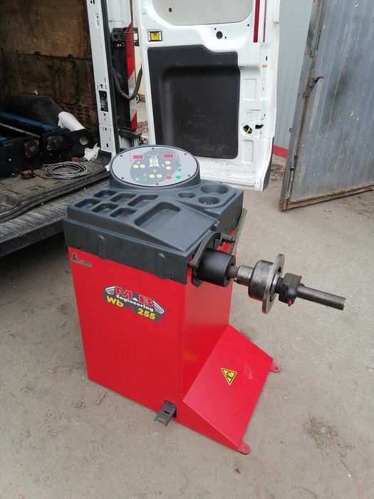 Wyważarka do kół M&B Wb255 | Nowa nakrętka HAWEKA + stożki + uchwyt NP