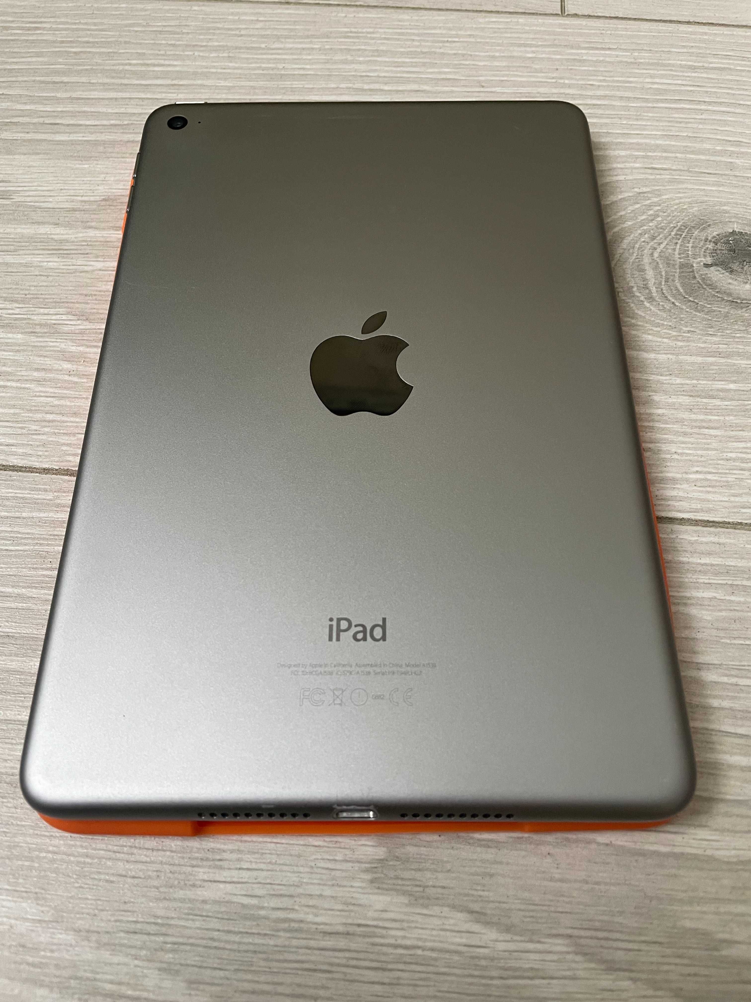 Планшет Apple iPad mini 4 32GB Wi-fi