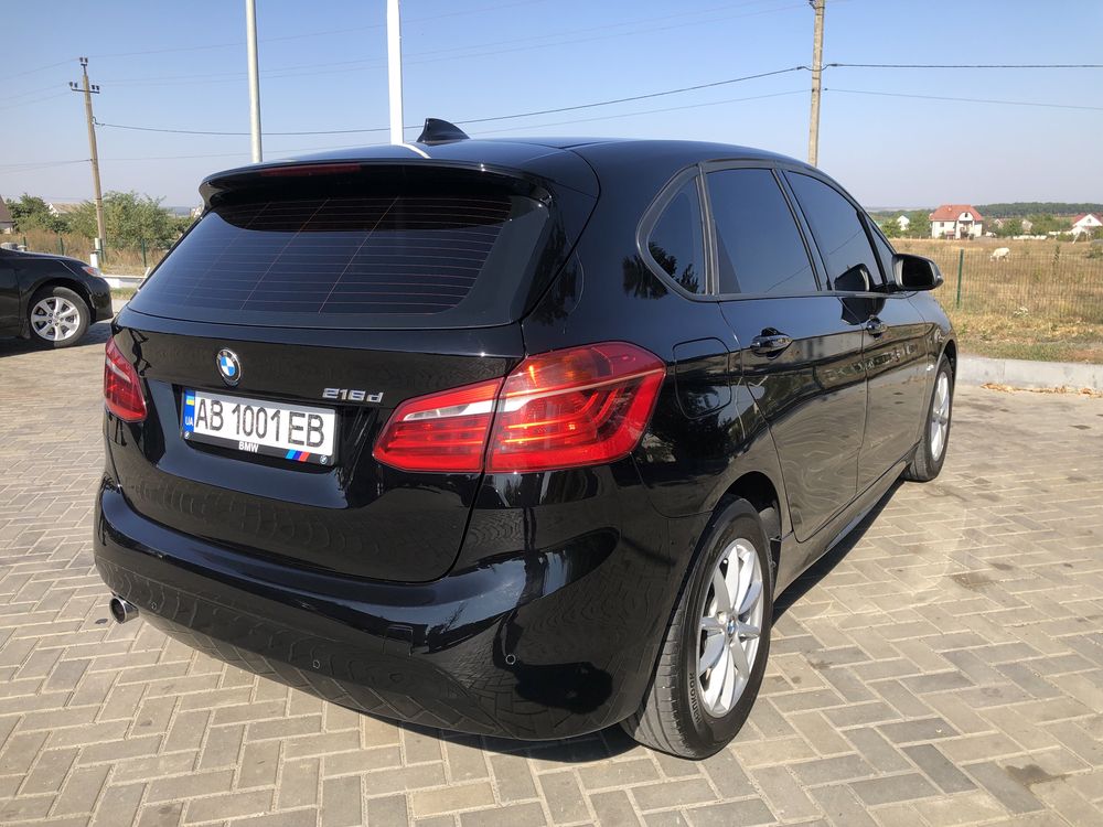 BMW 216D Grand tour