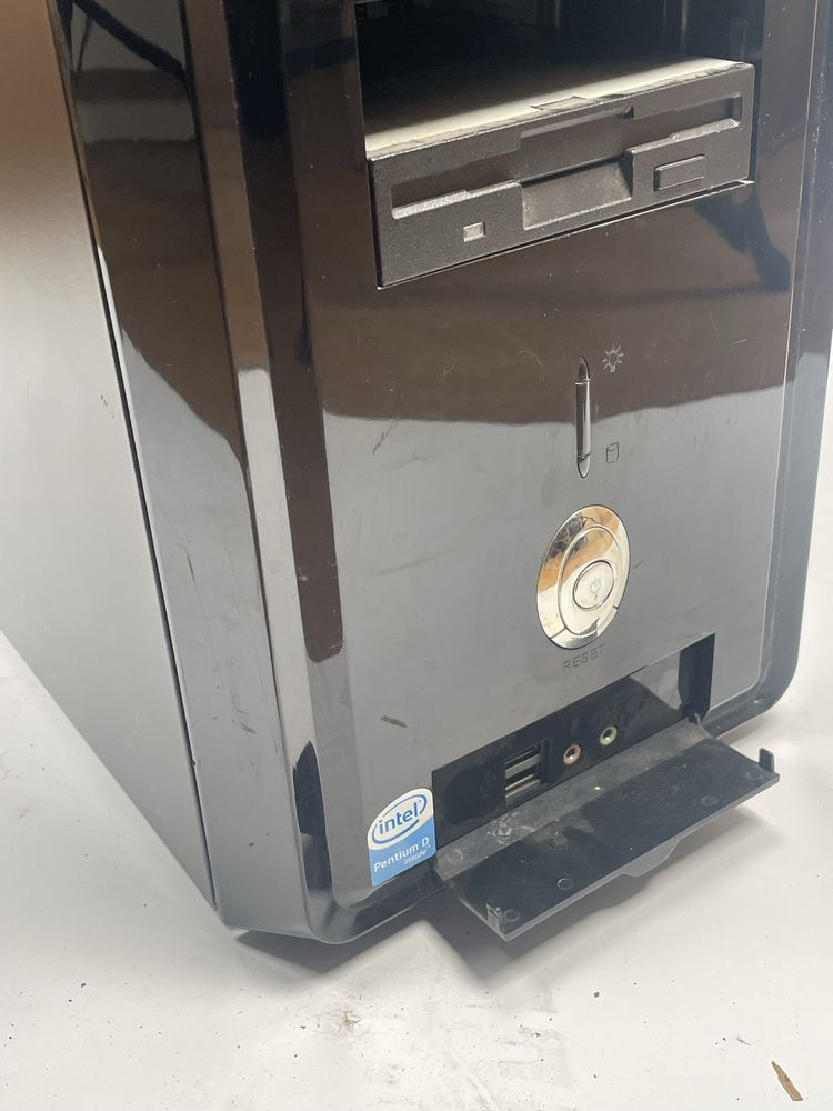 Komputer PC stacjonarny NTT System Business 600 Windows XP Pentium D