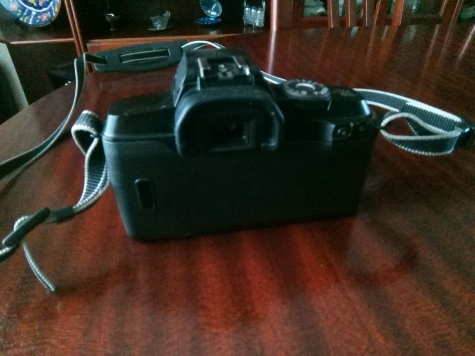 Câmara fotográfica Canon EOS 5000