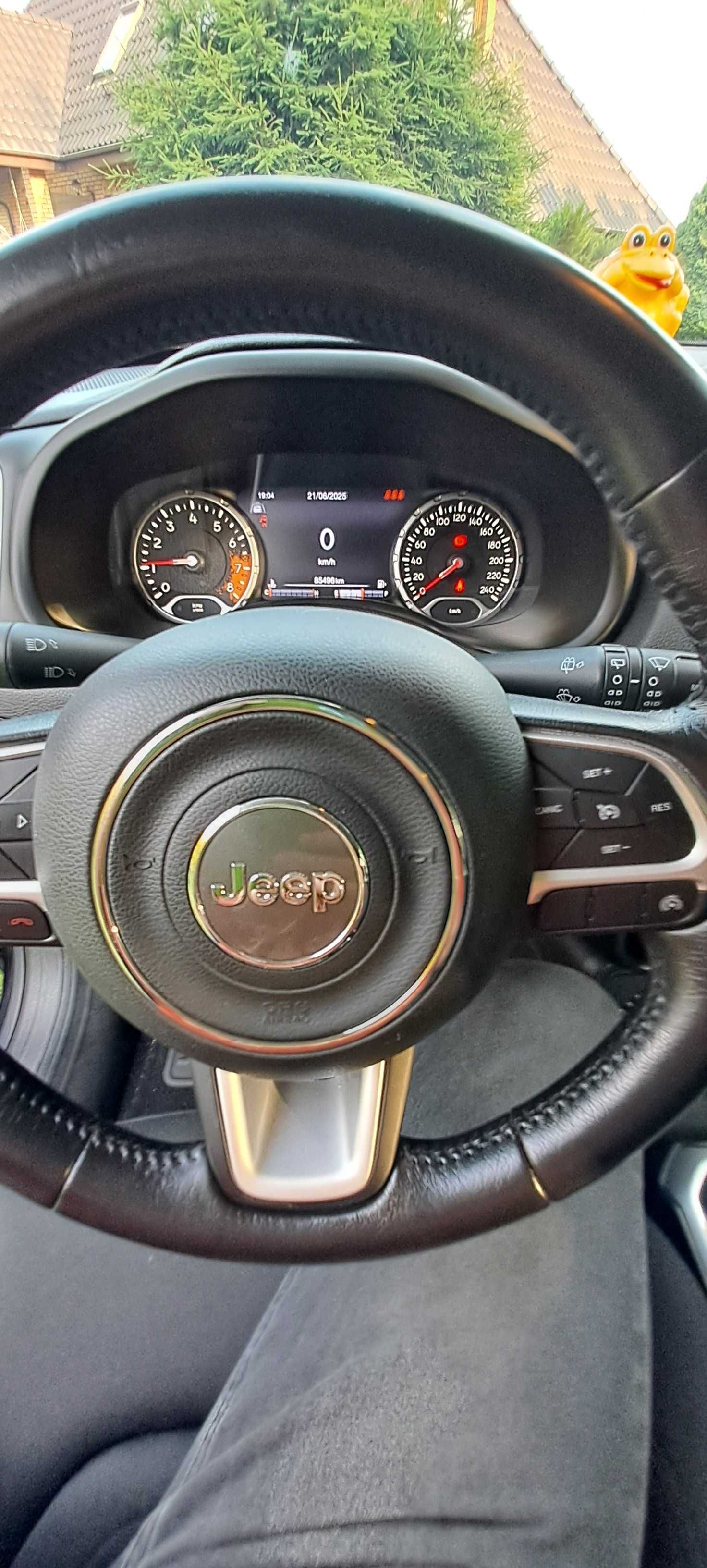 JEEP Renegade 1,4 turbo 140 KM niski przebieg