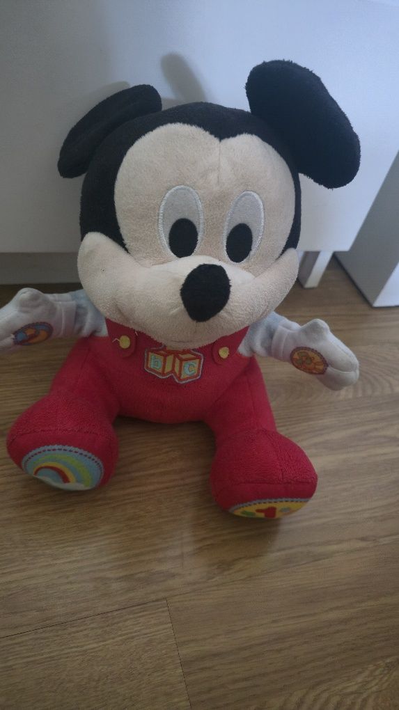4 Mickeys alguns falam