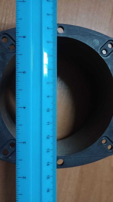 Труба воздуховод на корпус компьютера