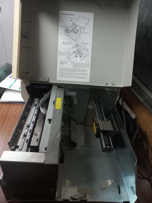 Impressoras "PRIMERA" LX800 e LX810 para etiquetas em rolo.