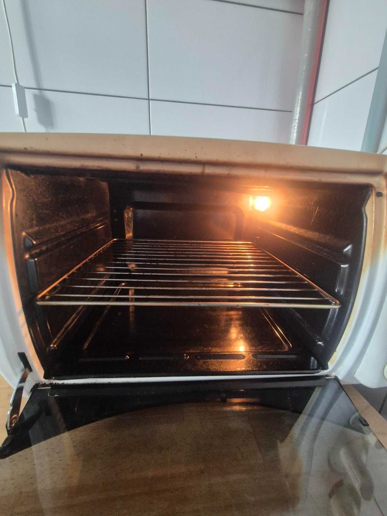 Piekarnik wolnostojący Delonghi