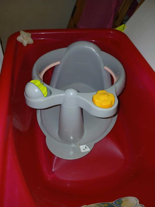 Quarto muito completo para bebé menina