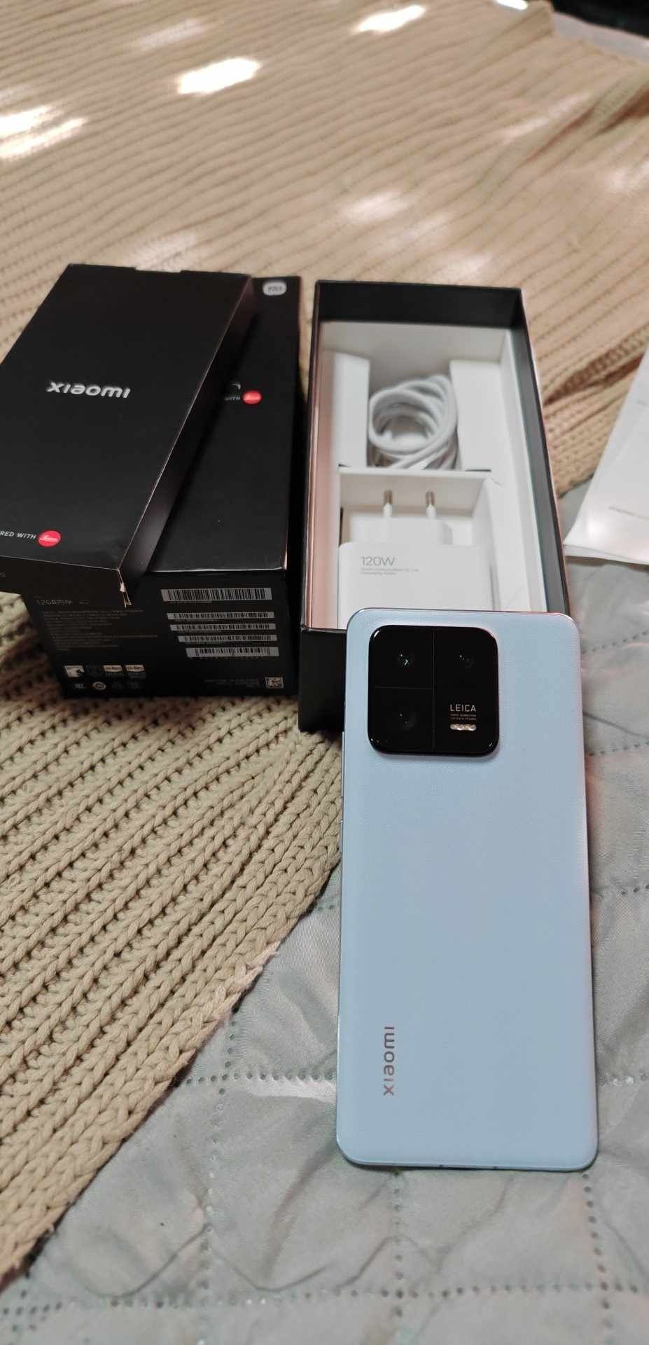 Xiaomi 13 pro 12/256 (versão em pele)