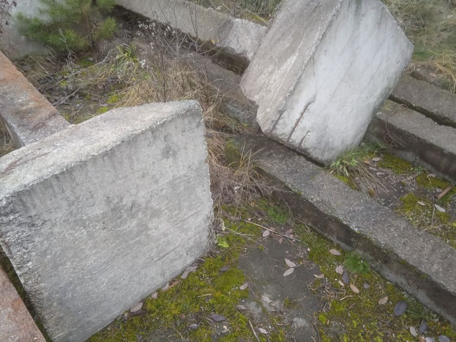 Бітоні стовпчики