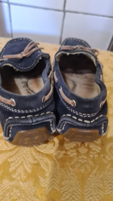 Продам туфли на мальчика