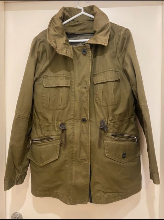 Casaco estilo Militar com forro amovivel Mango Tamanho M