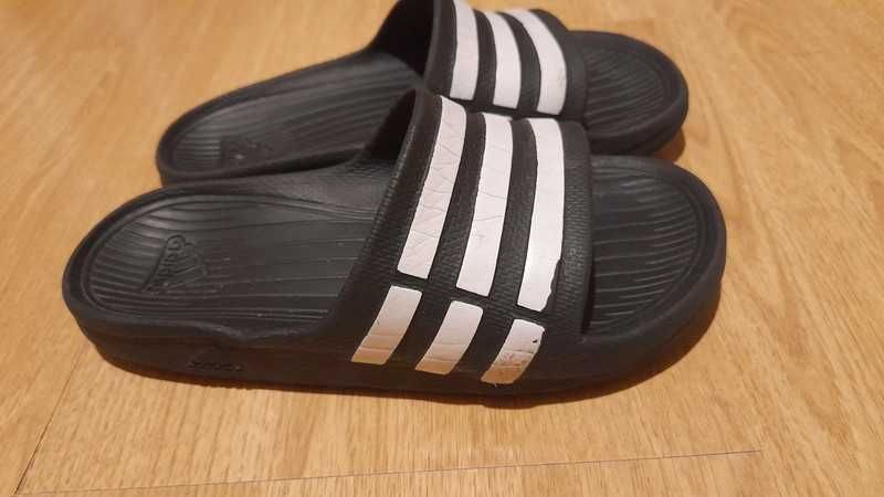 Klapki adidas 11,5 K rozmiar 30