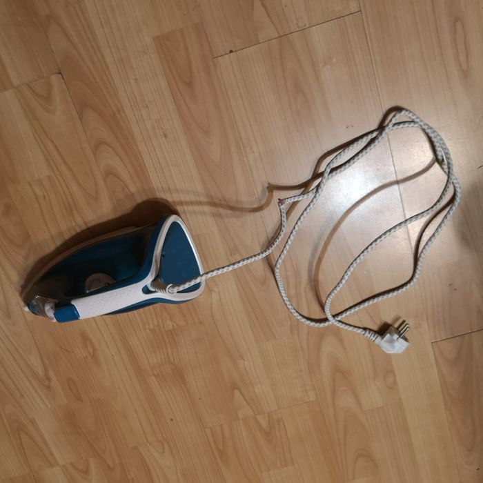 Żelazko tefal turkusowe